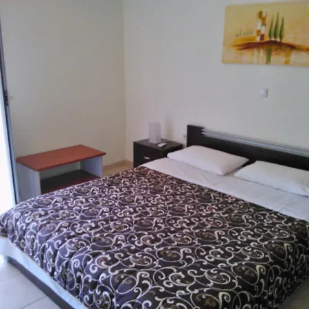 Aparthotel Niriides Asos